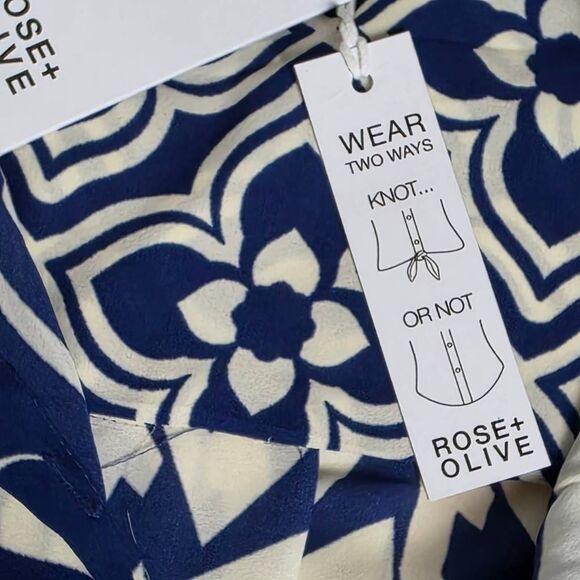 Rose + Olive Blue White Print Button Front Top 1X (NWT) - Picture 9 of 10